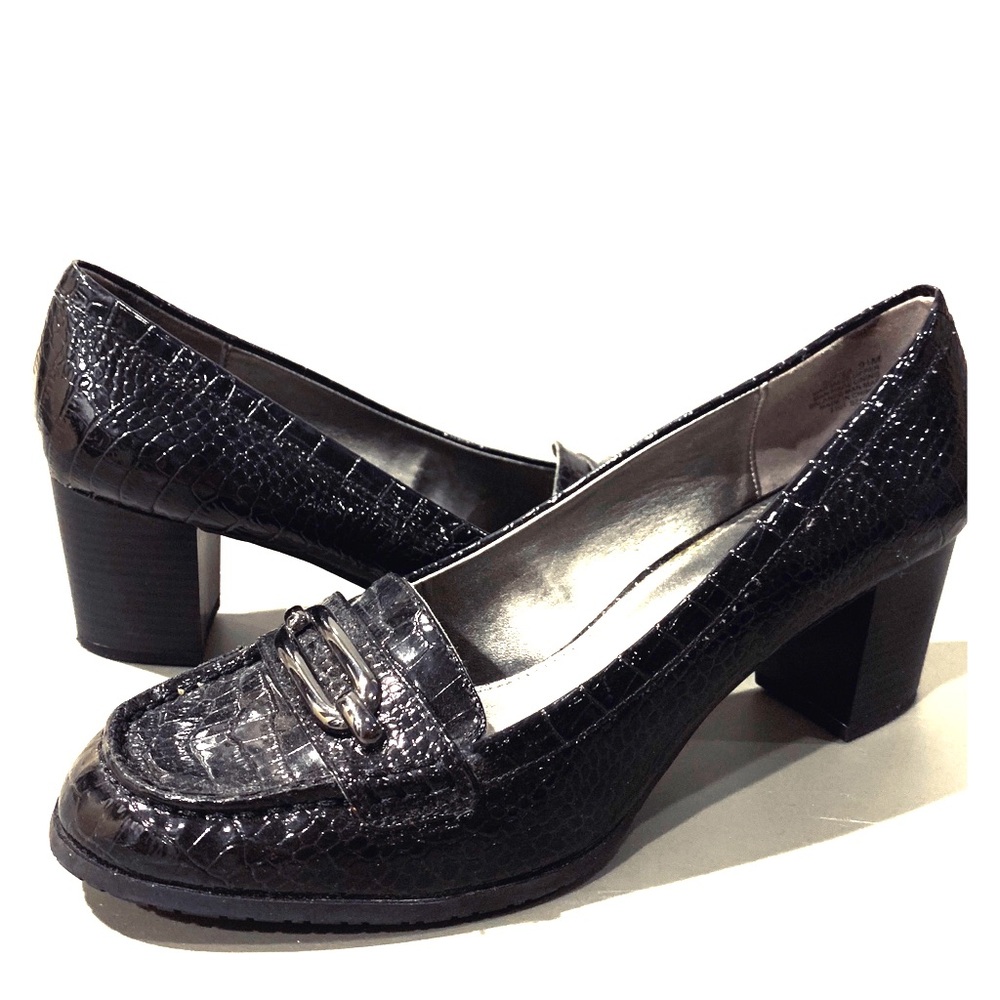 Black Patent Faux Leather Pump Loafers